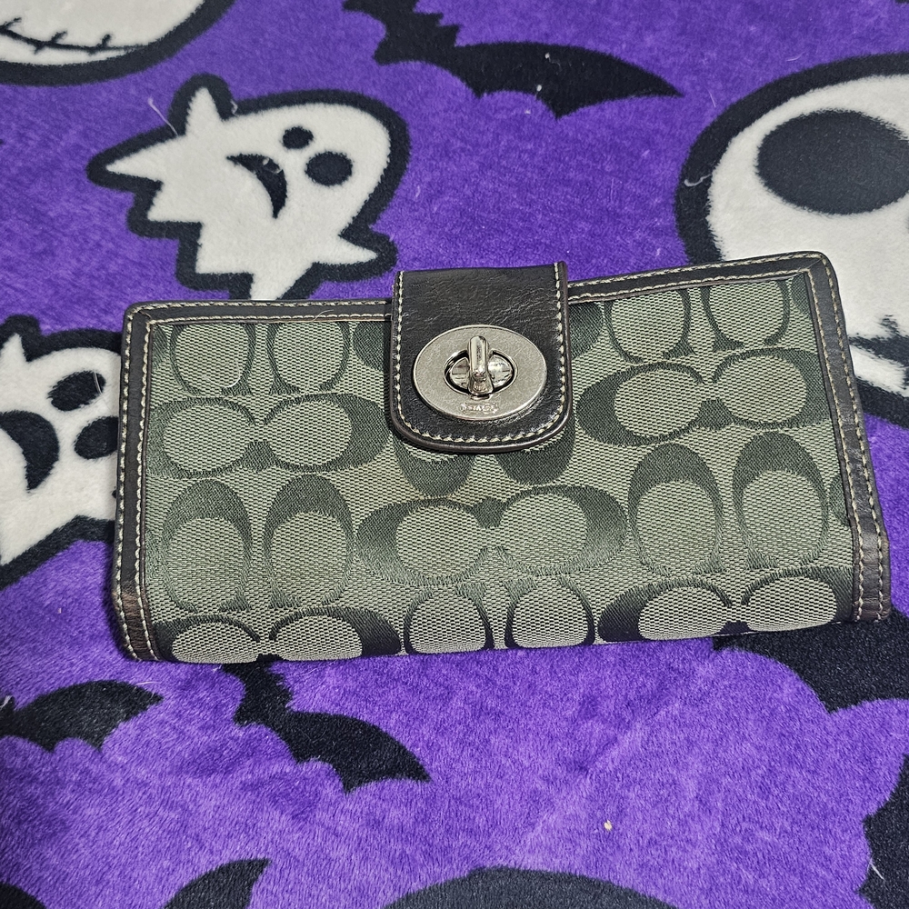Coach Olive and Black Signature Wallet